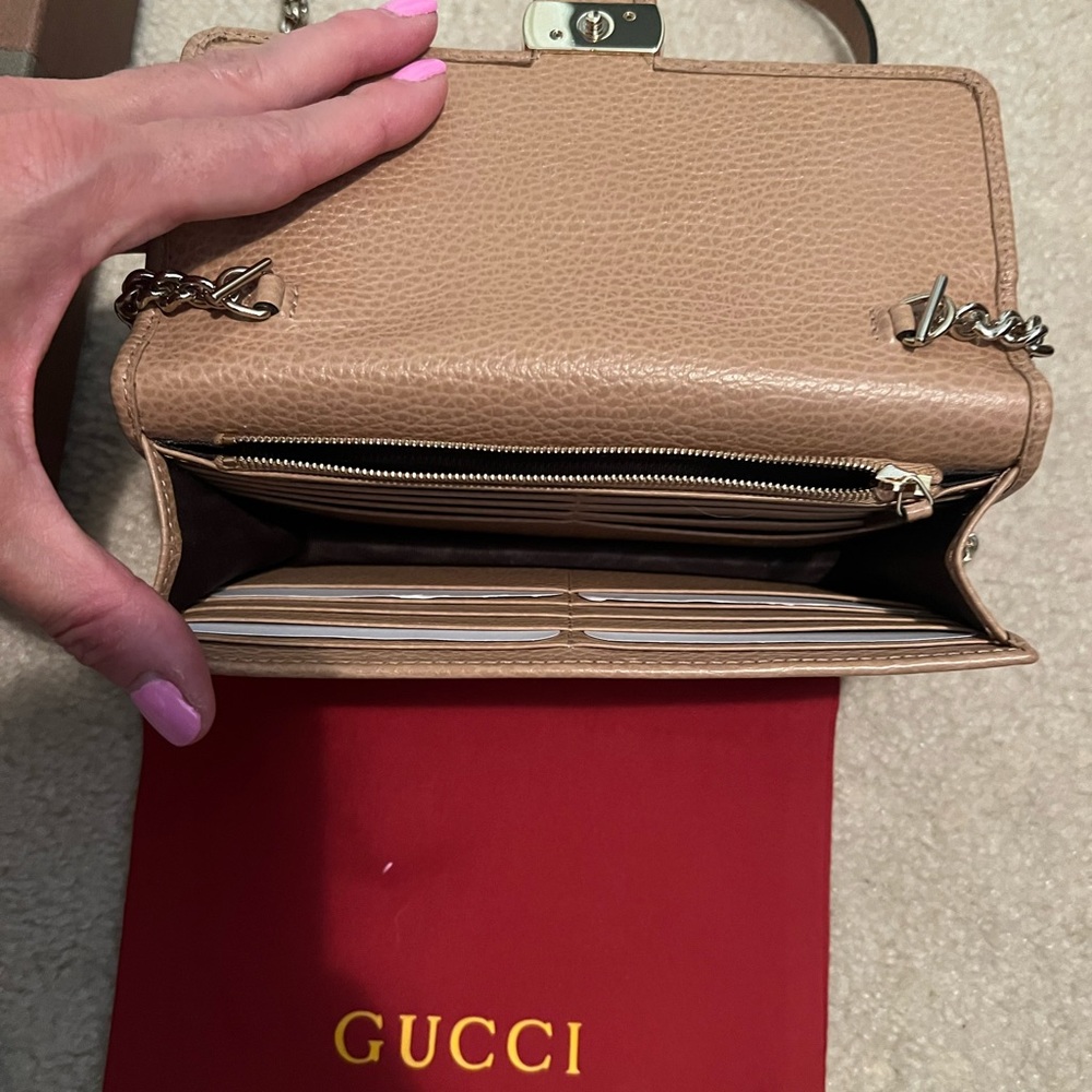GUCCI Wallet on Chain - Picture 3 of 4